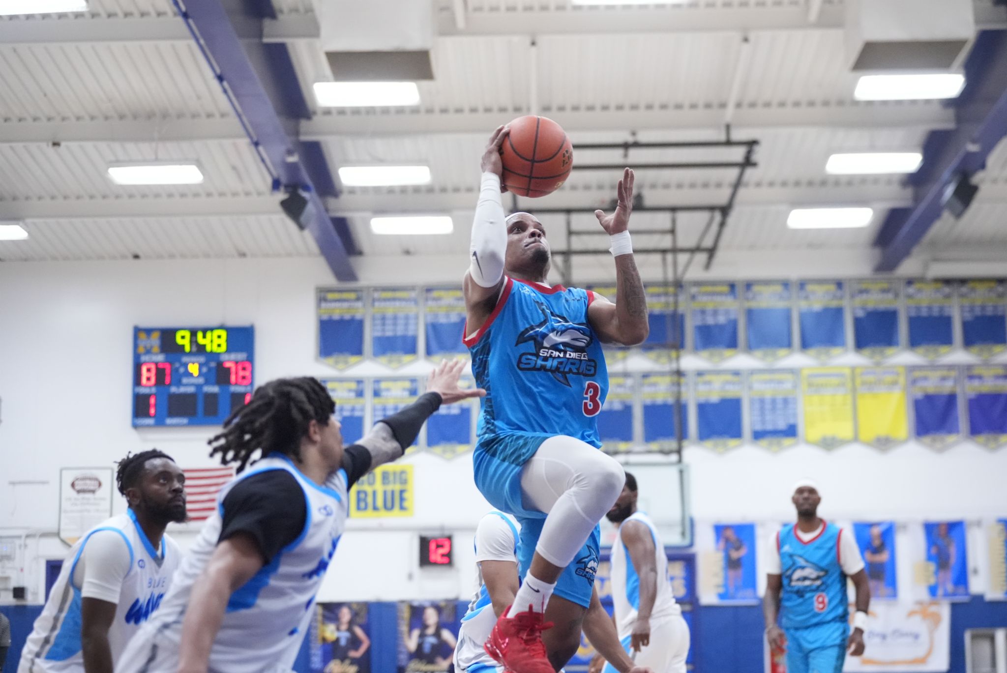 Sharks Basketball Deion Dunk